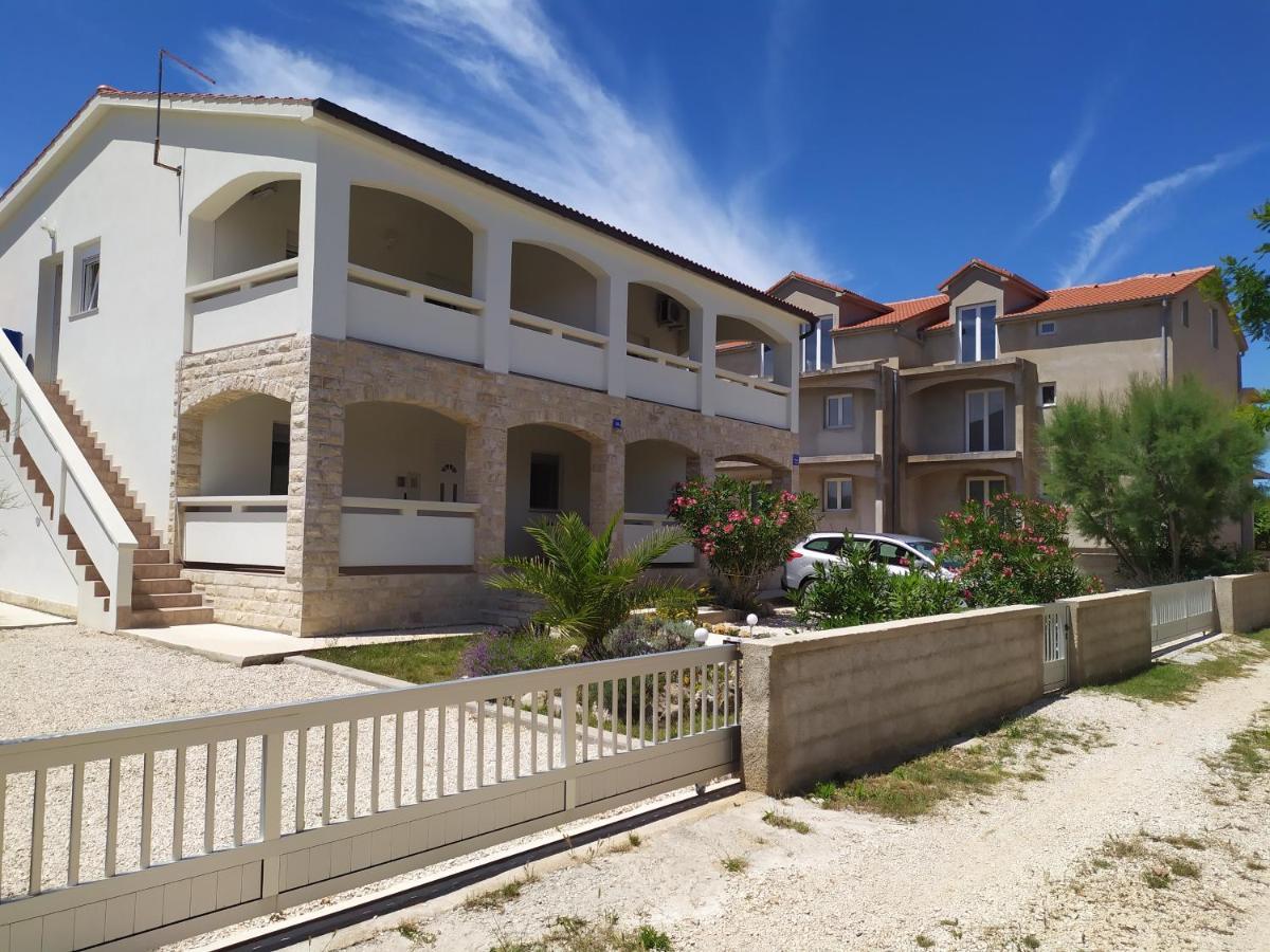 Apartmani Vjeko Vir Exterior foto