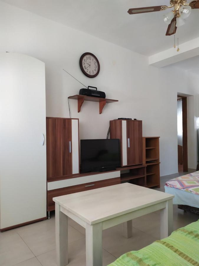 Apartmani Vjeko Vir Exterior foto